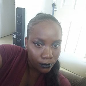 Meet your Posher, Janita